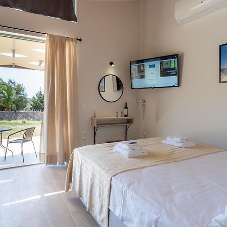 Apolithon Premium Houses Sigrion Exterior photo