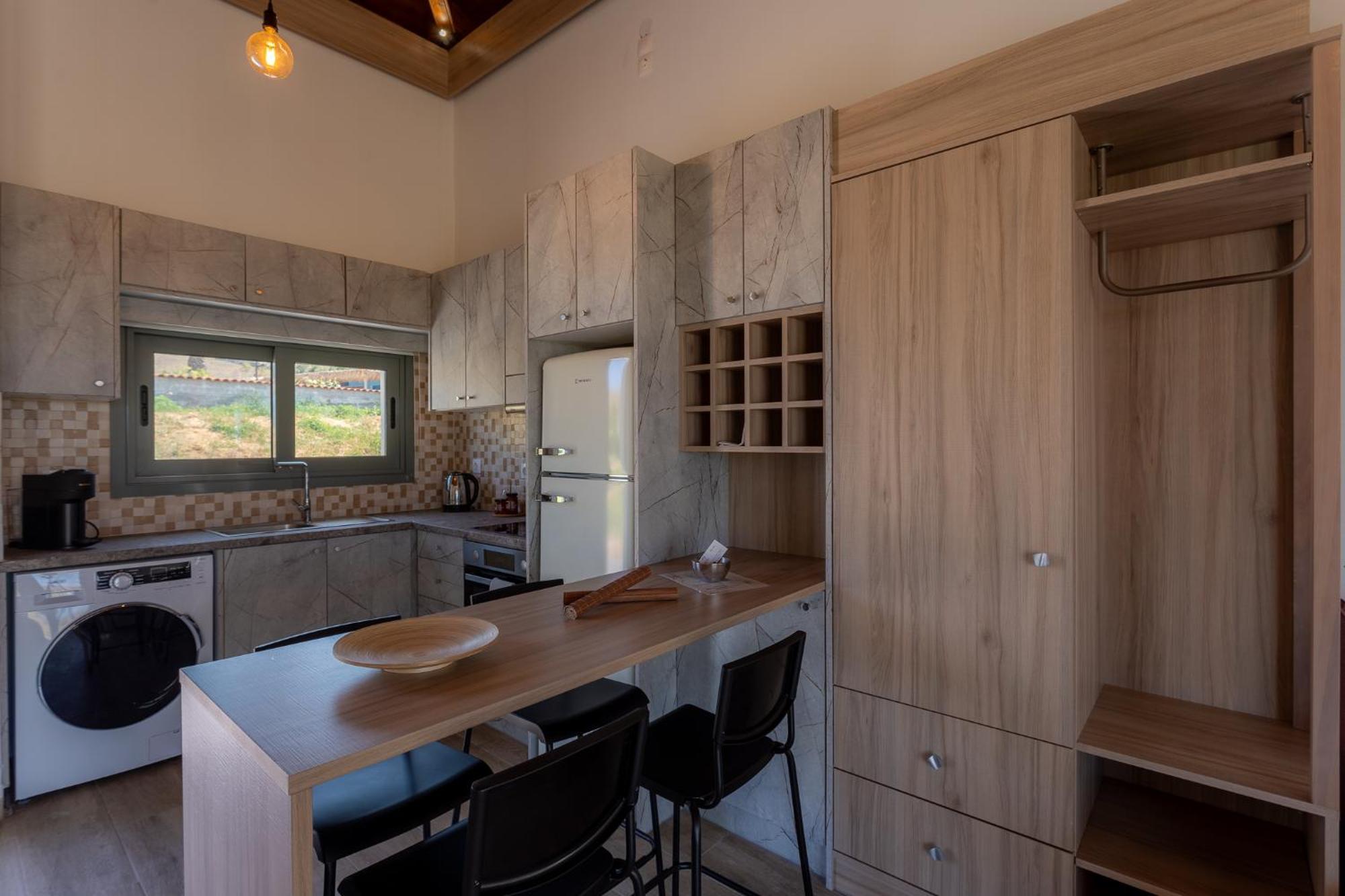 Apolithon Premium Houses Sigrion Exterior photo